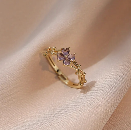 Verstellbarer Gänseblümchenring mit Amethyst-Zirkonia, 18 K. vergoldet