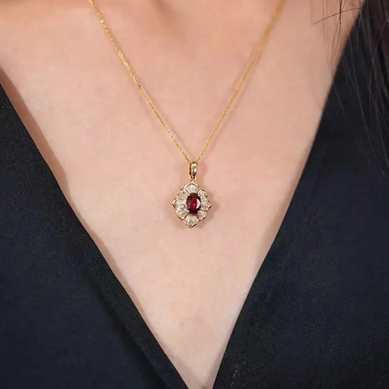 Kavella Solcrimson Gold Halskette