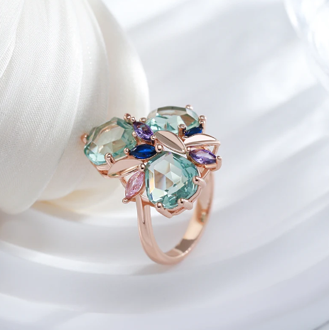 Aquamarinblumen-Set mit 18 Karat Roségoldplattierung