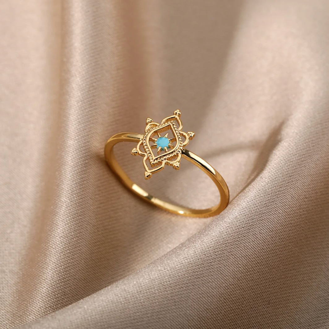 18 Karat vergoldeter antiker Ring