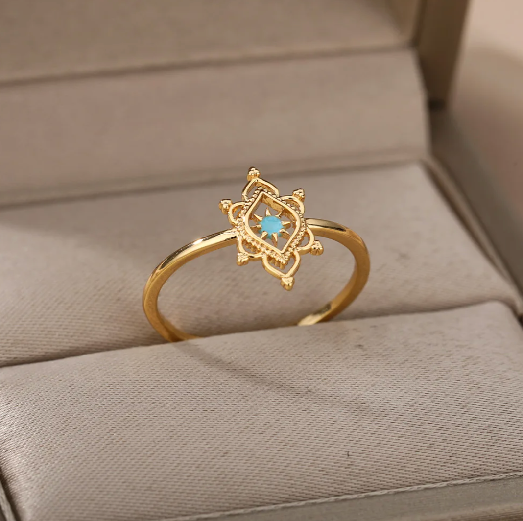 18 Karat vergoldeter antiker Ring