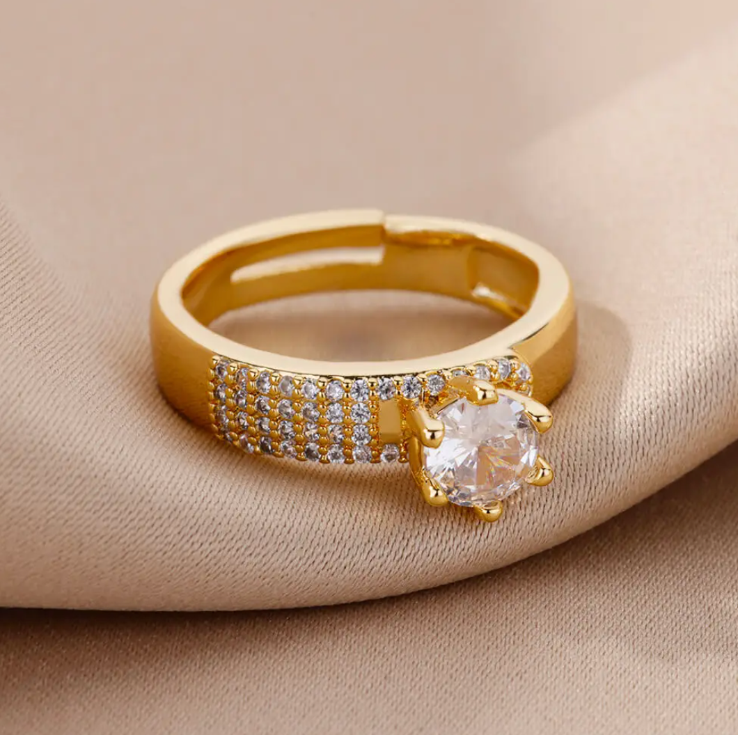 18 Karat vergoldeter Ring mit Queen Stone