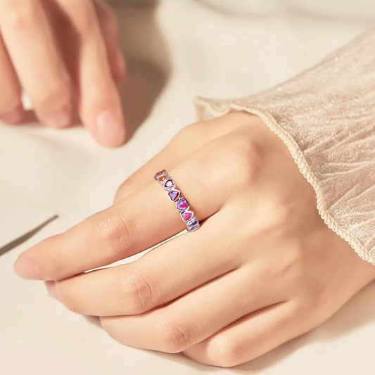 Mini-Ring mit mehrfarbigen Herzen aus 925er Sterlingsilber
