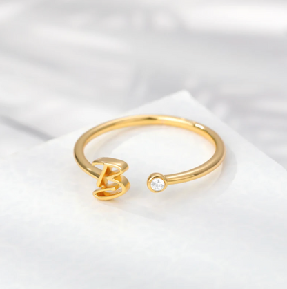 Ring mit Initialen