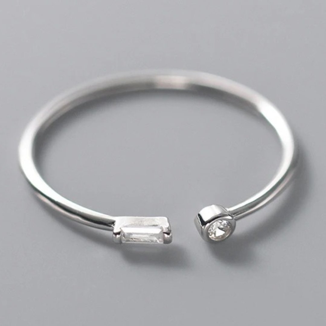 Verstellbarer feiner 925 Sterling Silber Ring mit schönen Zirkoniasteinen
