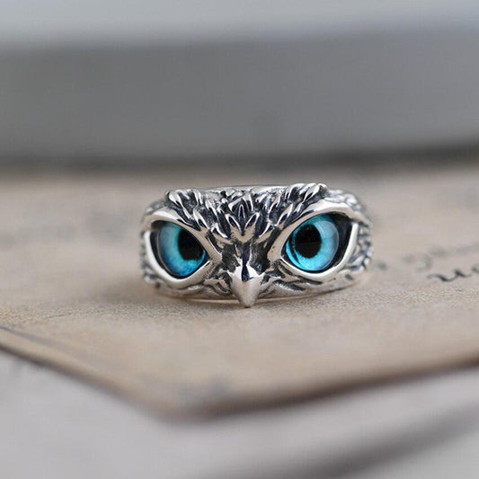 Eleganter verstellbarer Silbereule-Ring mit opalem Glücksbringer – die mystische Eule der Selene