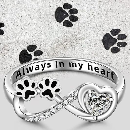 ARINA – Charm-Pfotenring mit Herz- und Infinity-Design sowie funkelnden Zirkonia für besondere Akzente
