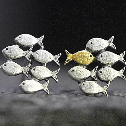 NAYAI - Elegante Vintage-Fisch-Ohrringe in zeitlosem Silber & Gold